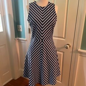 J McLaughlin Sleeveless Periwinkle and Black Courtney Dress size S